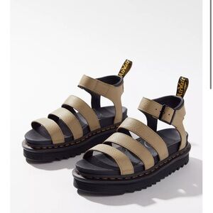 Dr. Martens Blaire Hydro Leather Sandal
